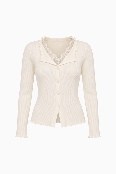 Gilet bordé de dentelle