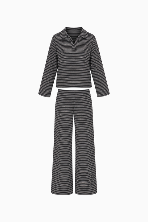 Ensemble rayé à col, manches longues et pantalon à jambes larges