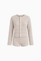 Gestricktes Set mit Cardigan und Shorts im Streifenmuster
