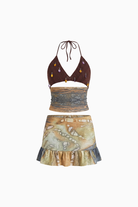 Ensemble haut dos nu en crochet orné et mini-jupe abstraite