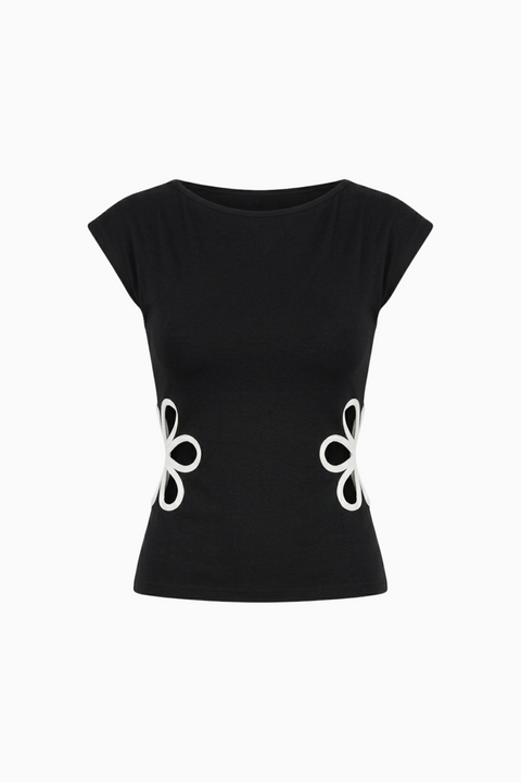 Top nero a maniche corte con cut-out floreale laterale