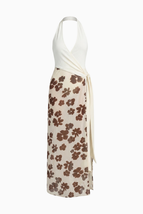 Robe longue blanche à fleurs délicates