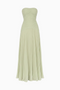 Blassgrünes trägerloses Plisseekleid aus Chiffon