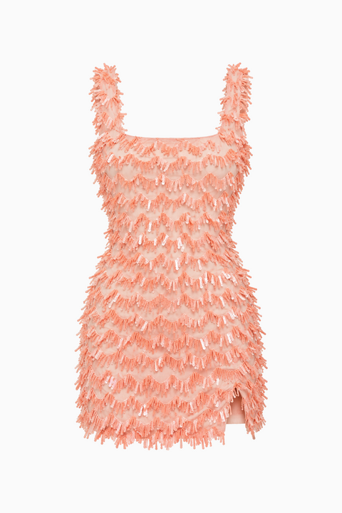 Vestido mini com decote quadrado, franjas pêssego e lantejoulas