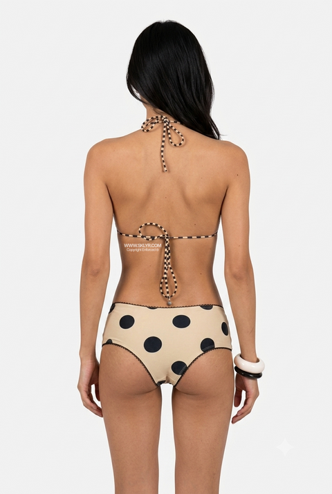 Bikini beige a pois con top a triangolo e shorts con lacci