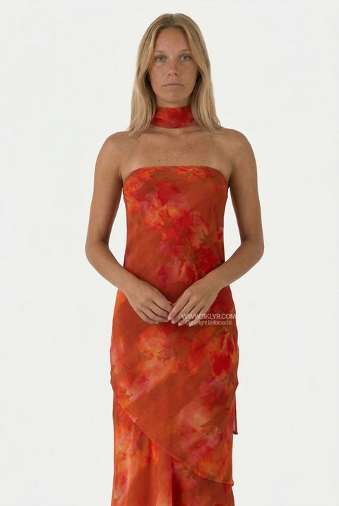Maxikleid aus Satin in Burnt Orange
