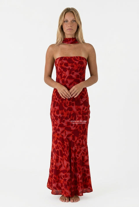 Robe longue colonne en satin rouge