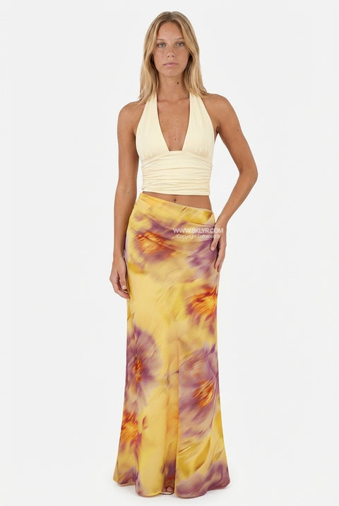 Completo tie-dye con top all'americana e gonna