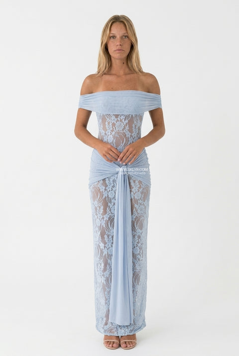 Blaues schulterfreies Maxikleid aus Spitze