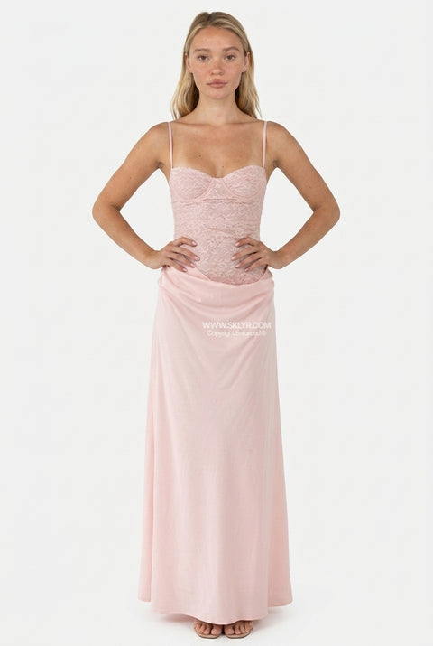 Vestido maxi tipo combinação com textura de renda branco-marfim