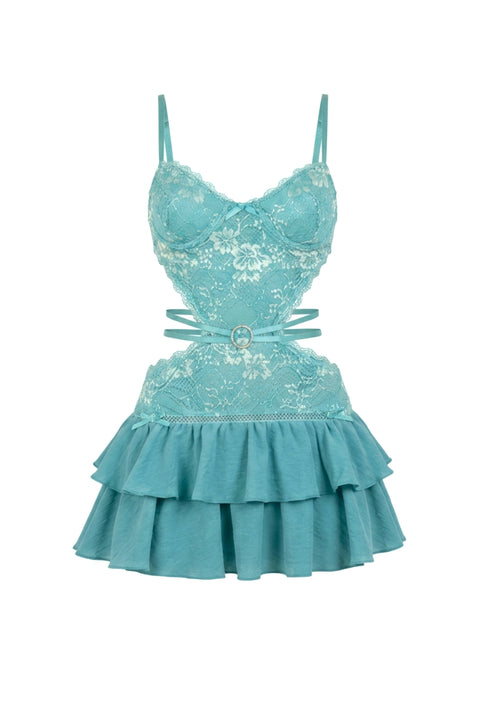 Robe courte en dentelle ajourée à volants