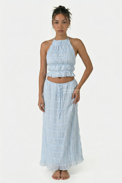 Ensemble haut et jupe bleu clair