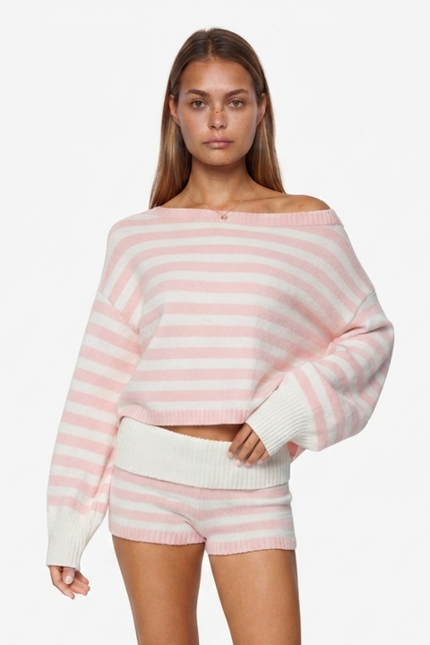 Completo coordinato in maglia a righe, morbido e confortevole