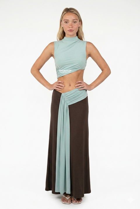Vestido comprido às cores castanho e verde-menta