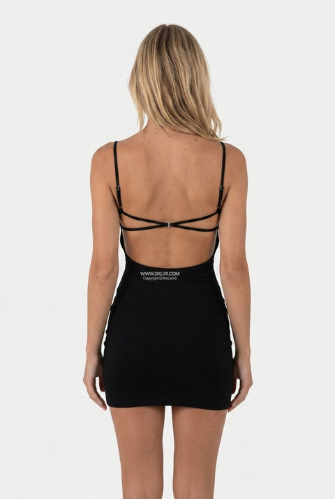 Vestido mini preto justo
