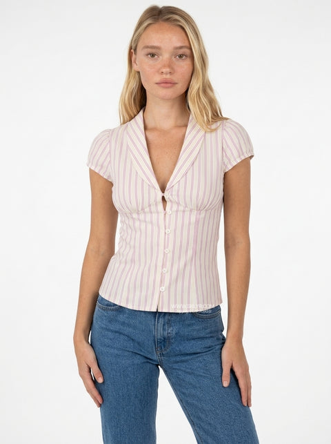 Top bianco a righe con arricciatura e scollo a V