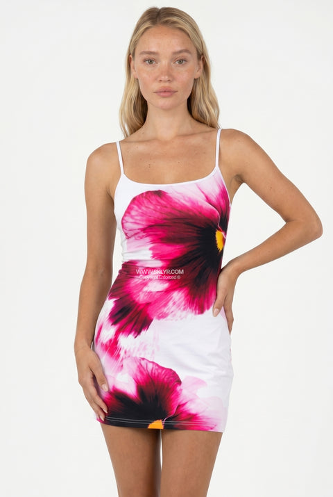 Vestido curto tipo combinação com hibisco cor-de-rosa