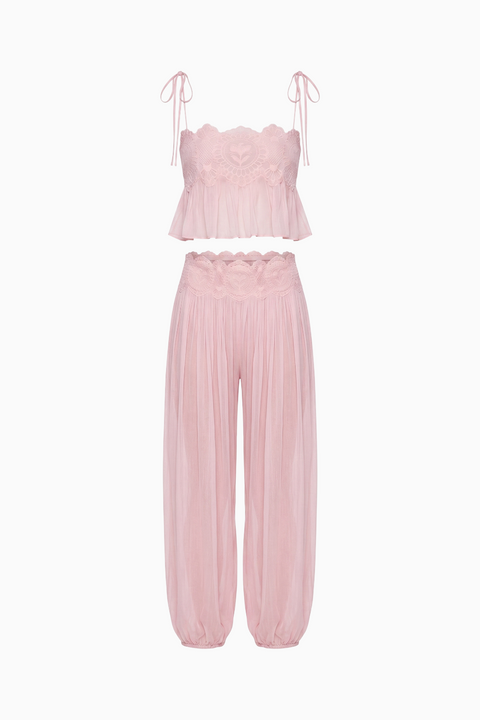 Ensemble haut court rose à bordure en dentelle et pantalon sarouel plissé