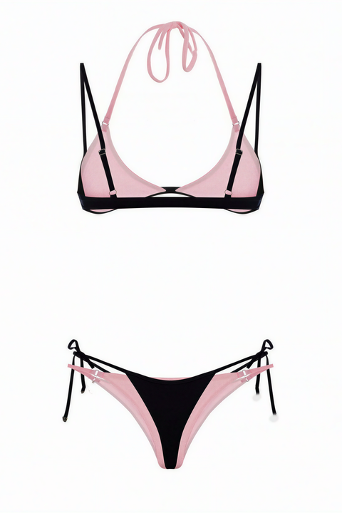 Bikini bicolore all’americana