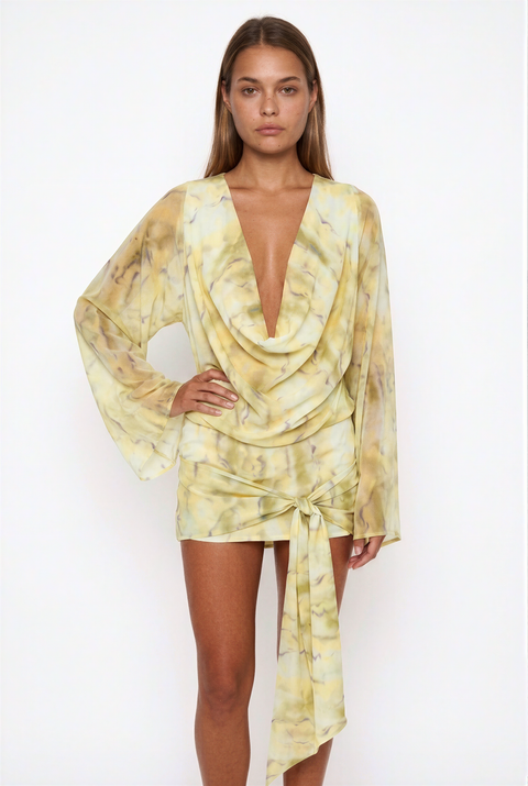 Vestido mini de manga comprida com estampado marmoreado