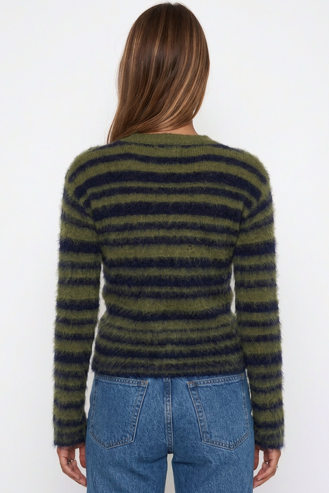 Cardigan morbido a righe con maniche lunghe