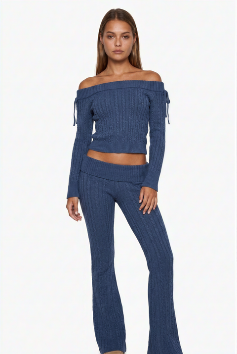Conjunto de camisola de malha com mangas de atar e calças com cintura dobrada