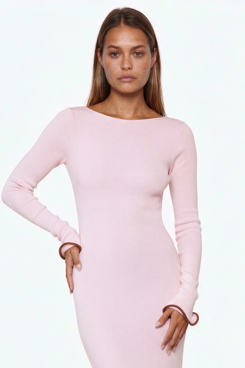 Maxikleid mit Kontrastkanten und Rüschensaum