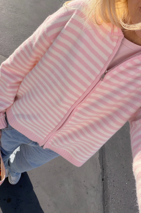 Gestreifter Strick-Hoodie