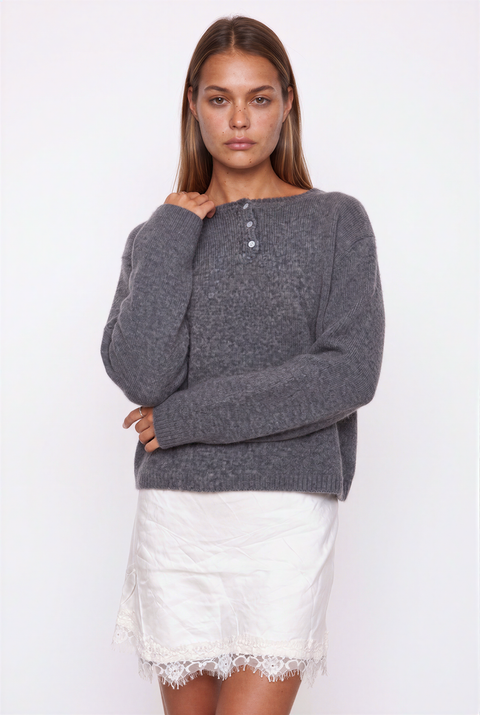 Pull en maille à col boutonné