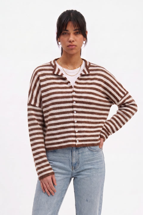 Braun gestreifte Strickjacke