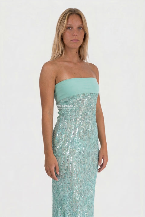 Abito lungo senza spalline con paillettes color menta